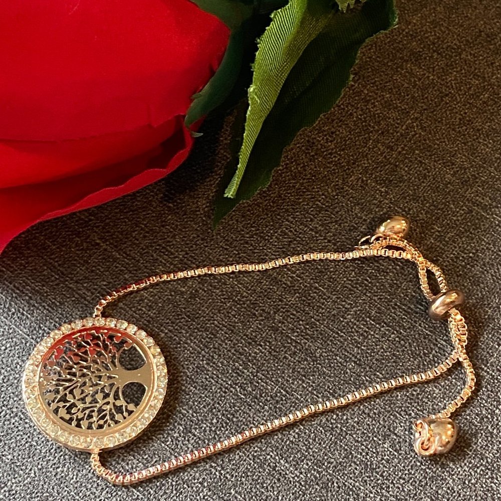 Elegant adjustable Tree of life Bracelet(NEW)